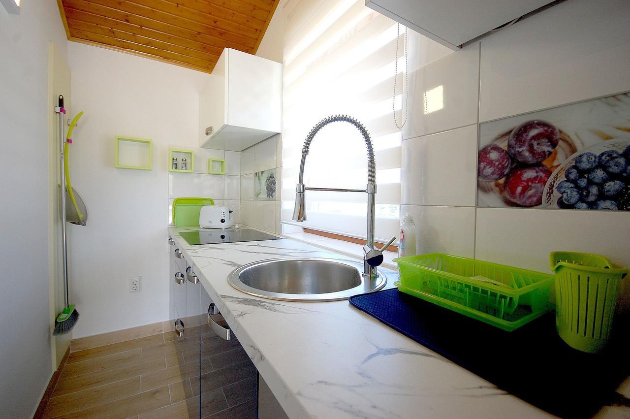 Apartment Bedenikovic By El-Pi Tours Malinska Exterior photo